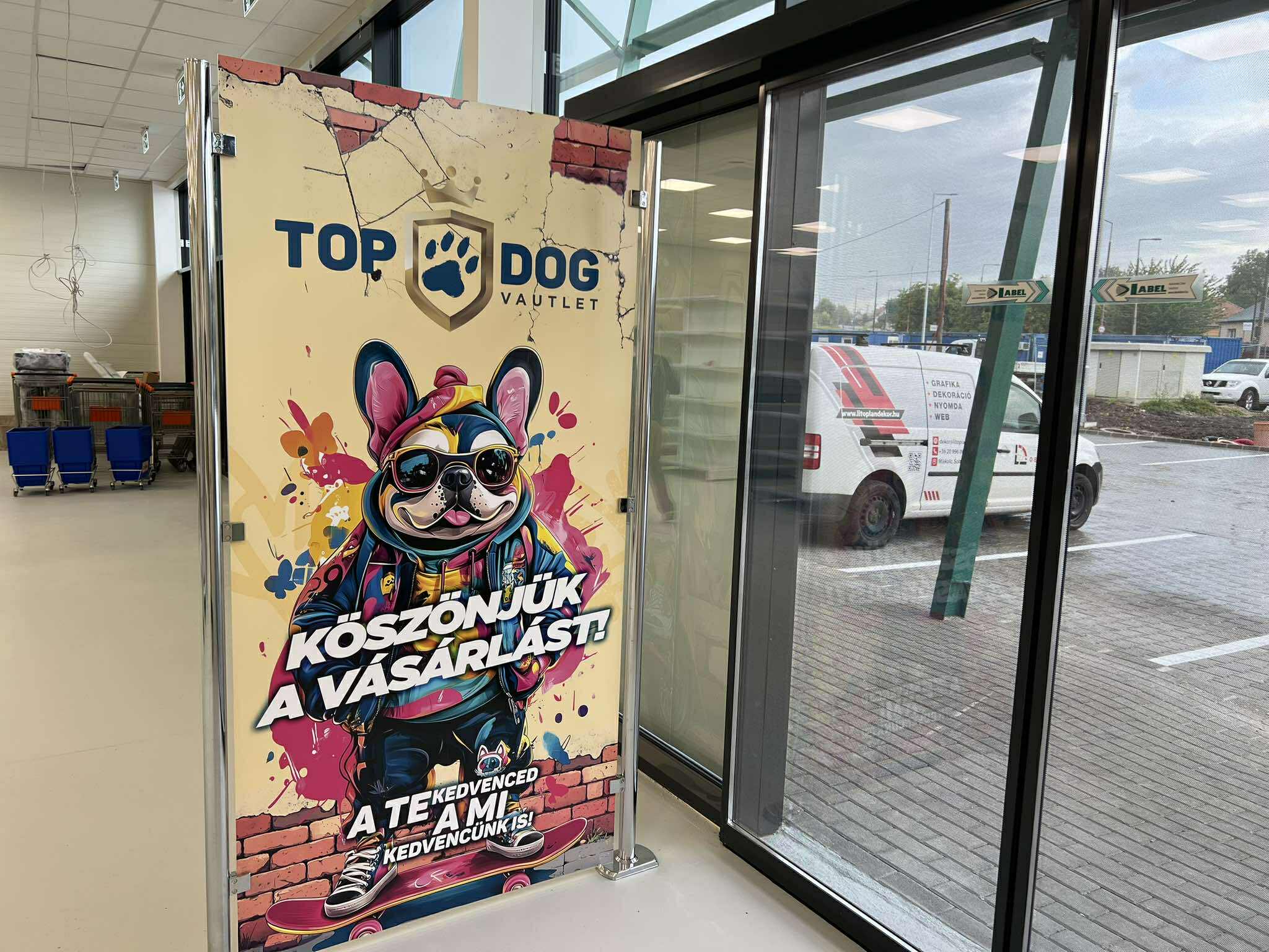 TopDog egyedi mintás terelválasztó elem fólia
