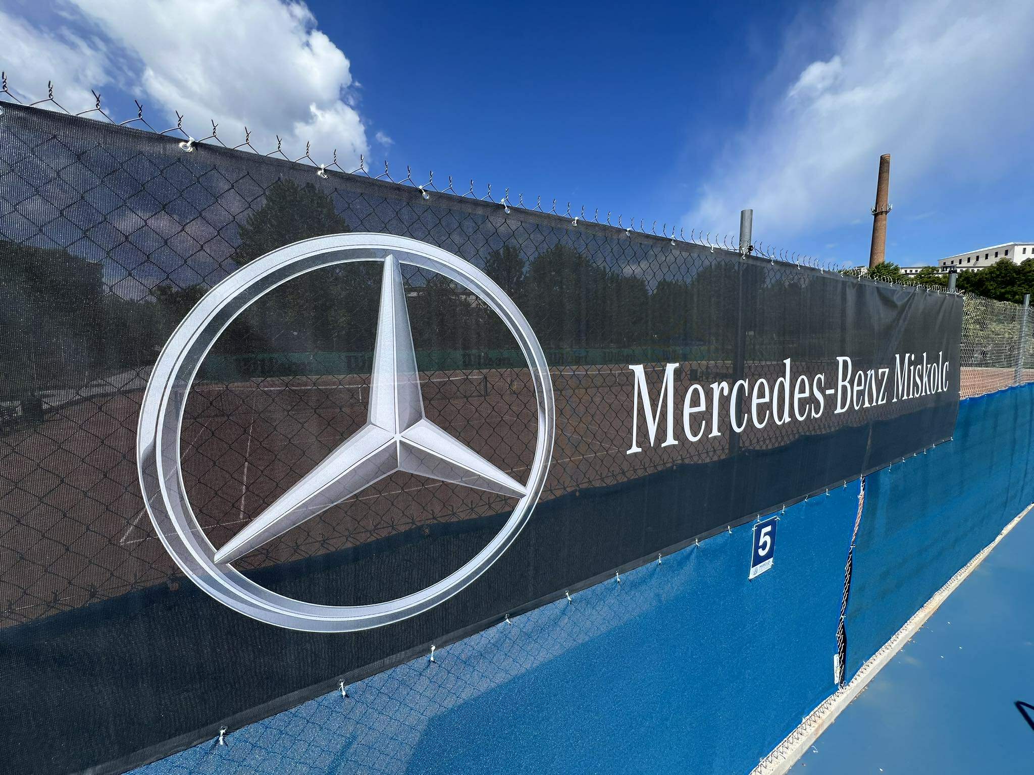 Mercedes-Benz Miskolc molinó
