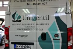 Univentil  vágott autódekor matrica